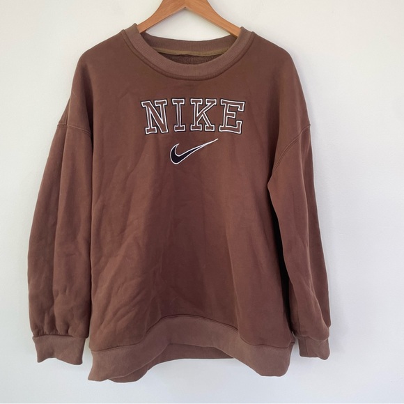 Nike Other - Nike Vintage Crew Neck Sweatshirt Brown w Large Front Embroidered Logo XXL